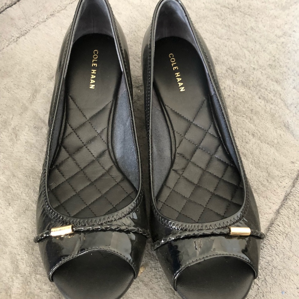 Cole Haan comfy kitten wedge shoes